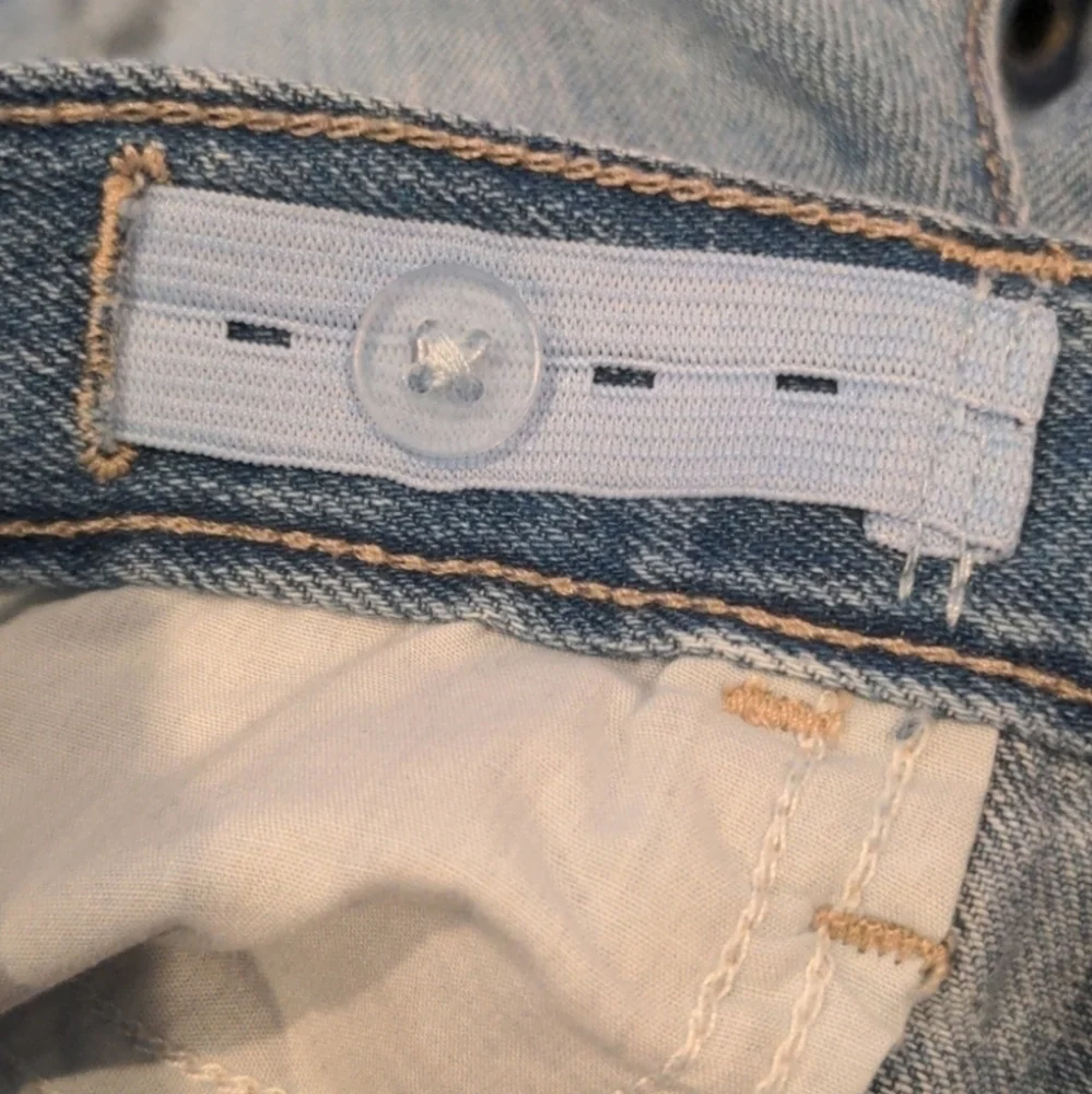 The Children's Place Shortie Short Court Light Wash Jean Shorts size 10